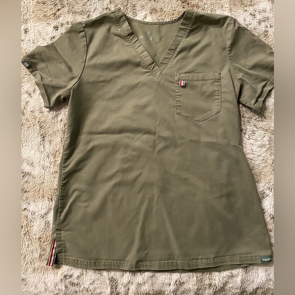MEDICLO Olive Green Scrub Set
